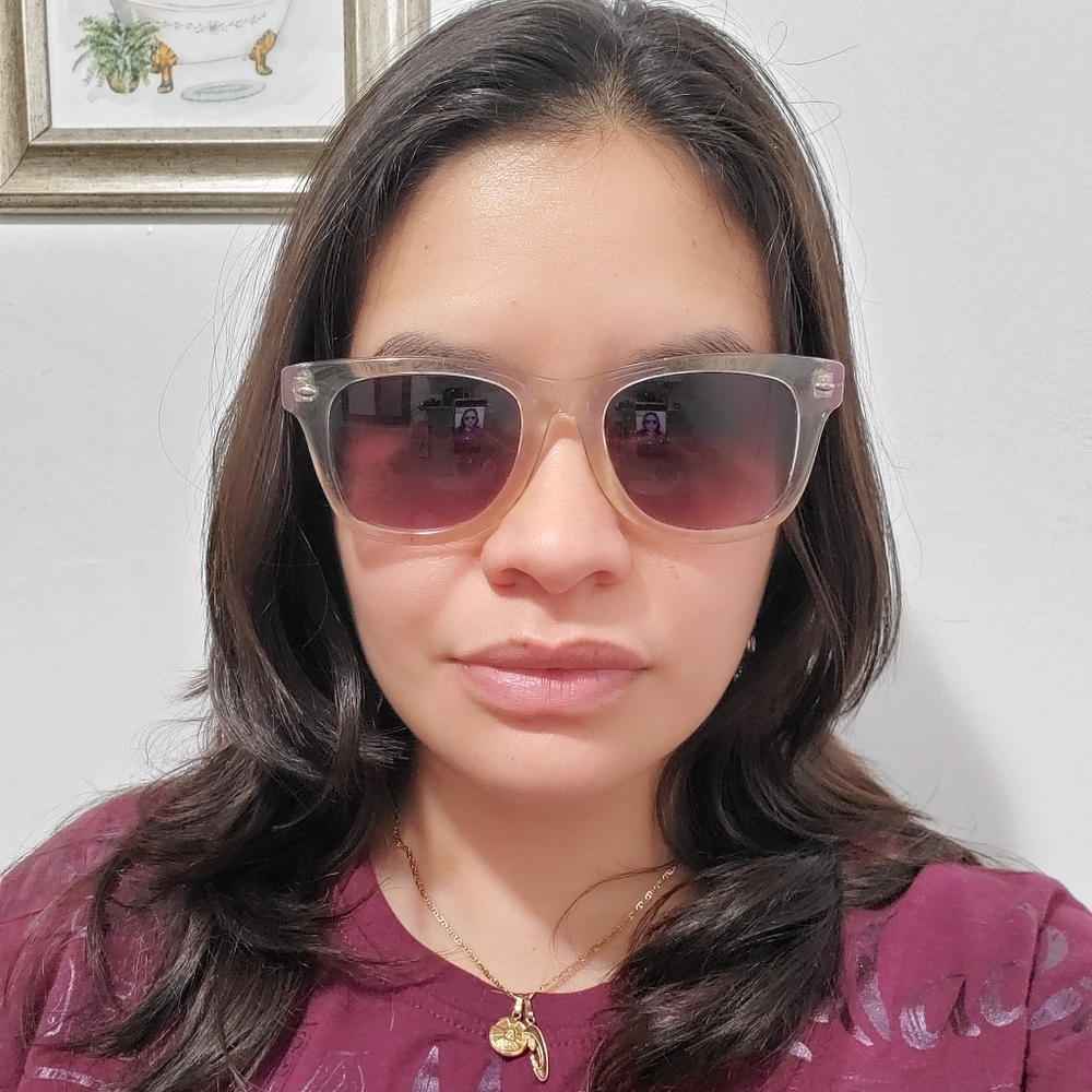 Betsey Johnson Sunglasses - Picture 2 of 7